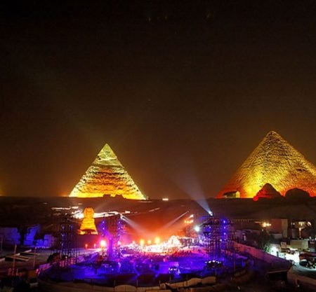 Show de som e luz nas pirâmides de Giza