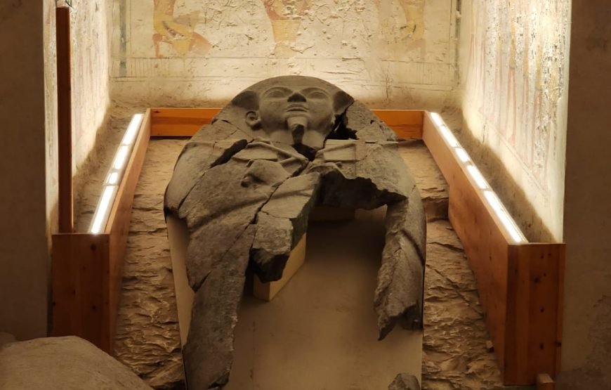 “Luxury Dahabiya: Unveiling Egypt’s Wonders in 5 Days, 4 Nights”