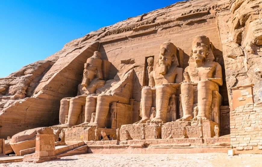 Excursion d’une journée à Abou Simbel au départ d’Assouan en voiture