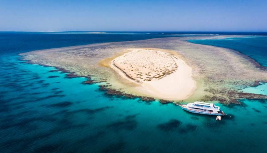 Enjoy Relaxing in Hamata Island through Luxury Egypt Package tour.