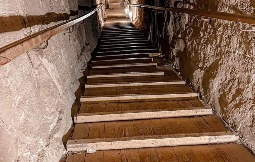 Amazing VIP tour inside the great pyramid at non-official opening hours