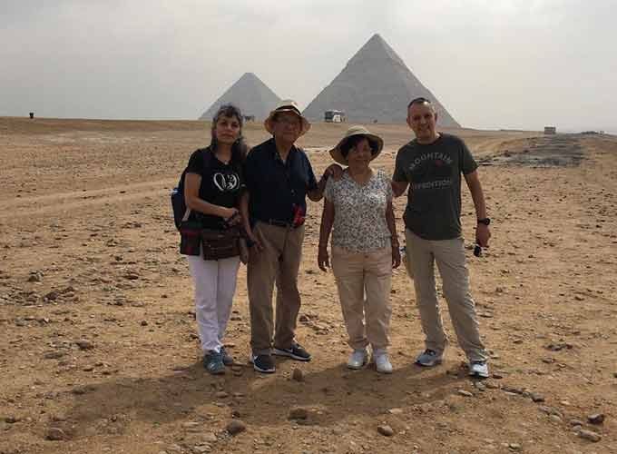 Cairo day tour and visit Giza Pyramids