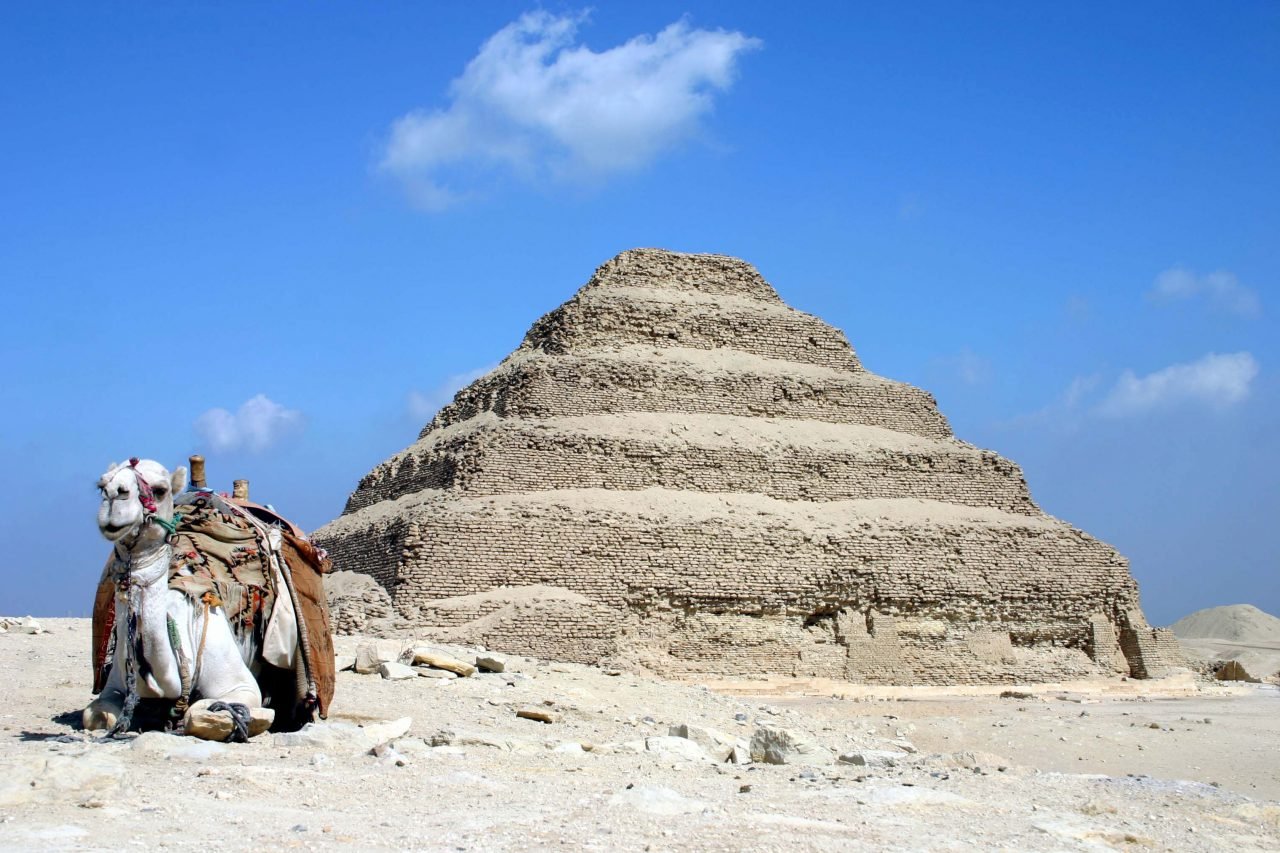 Monumentos de Saqqara em Giza