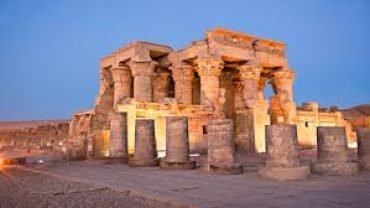 Unforgettable KOM OMBO TEMPLE 3 Facts about this Temple.