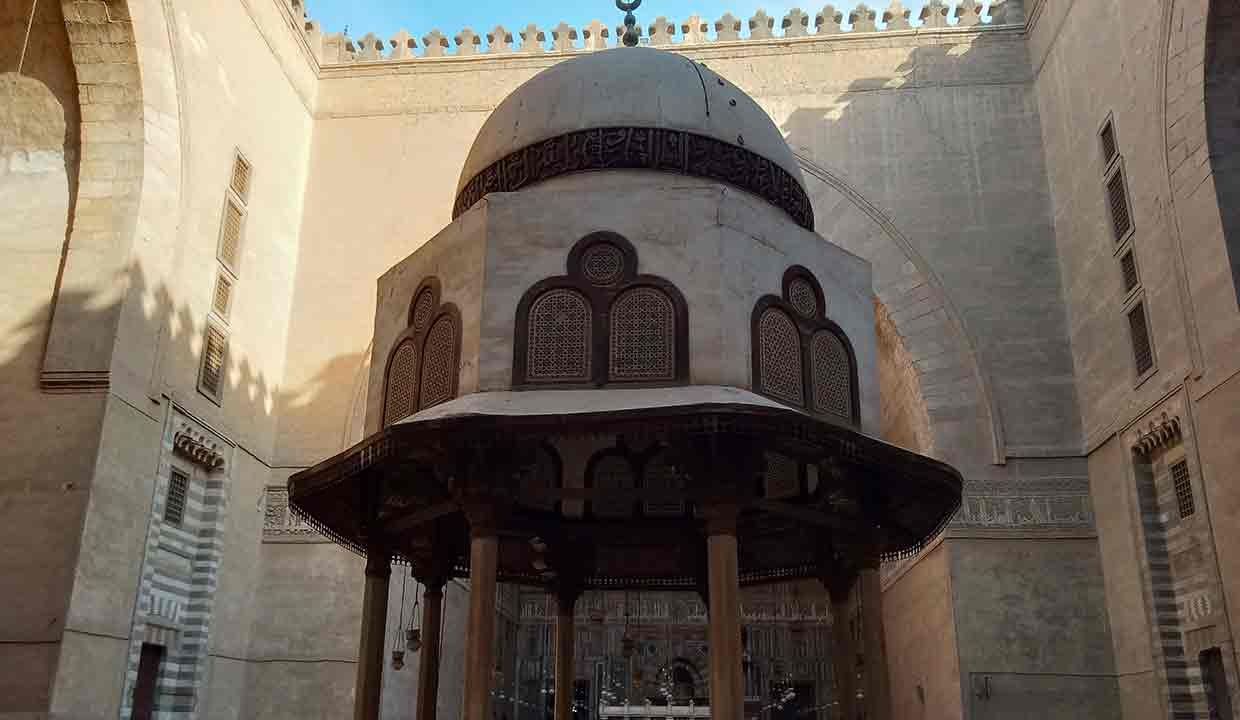 Explore the Bahri Mamluk Beauty: Sultan Hasan's Mosque