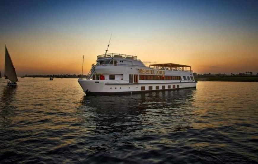 Sailing to Goddesses: A Luxurious Journey to Dendera Temple by boat