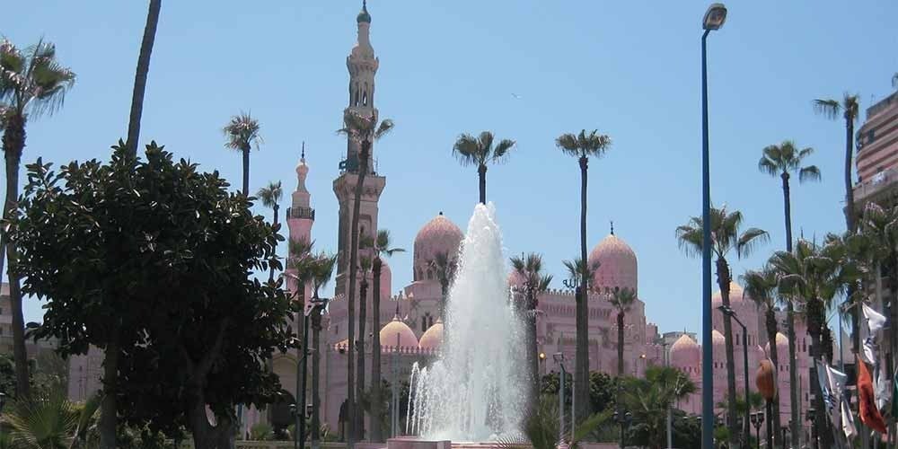 Abu Al-Abbas Al-Mursi Mosque is one of Alexandria’s most iconic landmarks, known for its majestic architecture