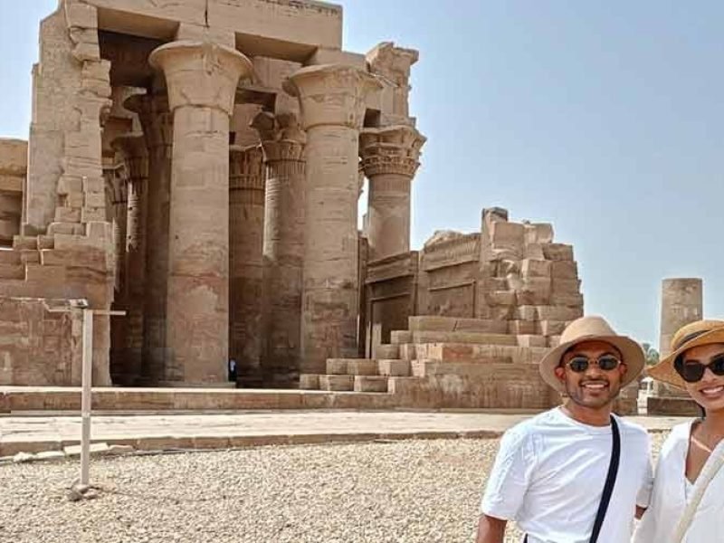 Templo de Kom Ombo às margens do rio Nilo, dedicado aos deuses Sobek e Hórus.