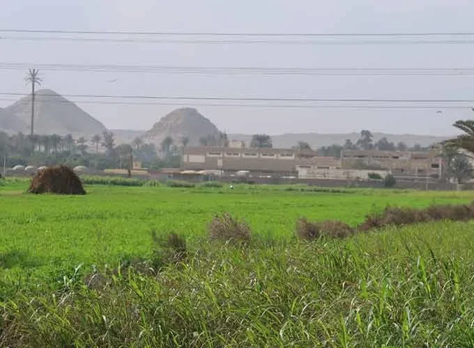 The peaceful Egyptian countryside surrounding the Dahshur pyramids