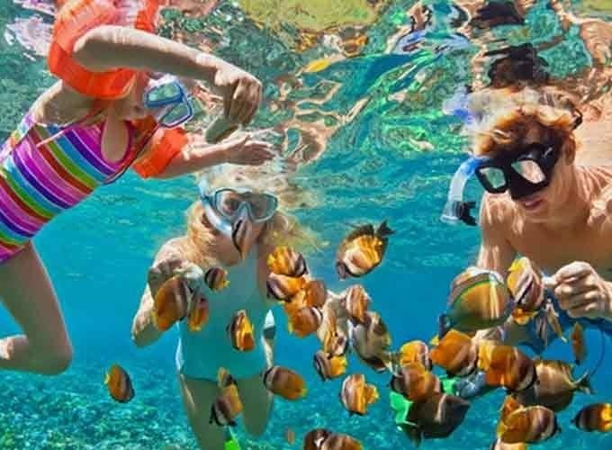 Excursão de 1 dia em Hurghada desde o porto de Safaga com praias, mar cristalino e atividades aquáticas.