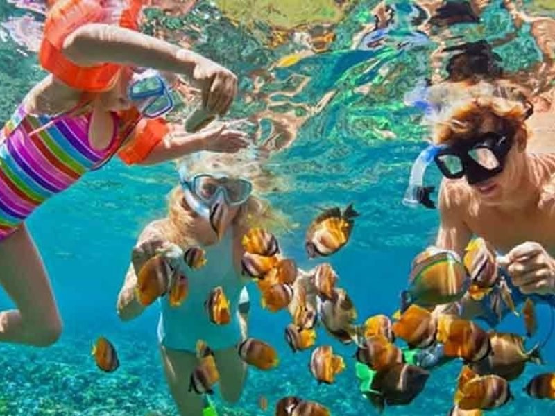 Excursão de 1 dia em Hurghada desde o porto de Safaga com praias, mar cristalino e atividades aquáticas.