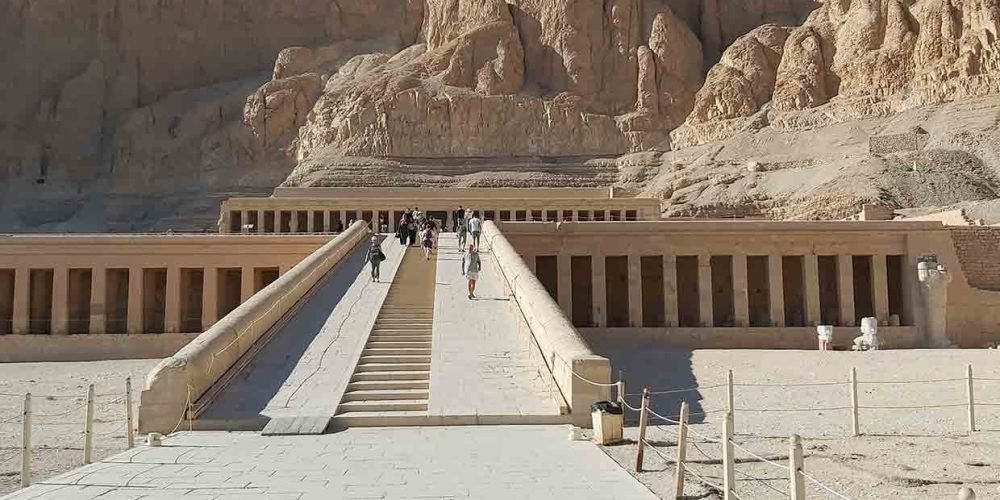 Wonderful Deir al-Bahri : History of Hatshepsut's Reign.