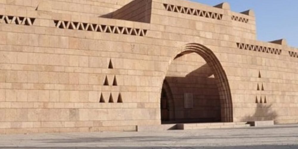 Exposição de objetos e joias antigas do povo núbio no Museu Núbio.